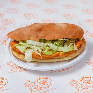 Panino cotoletta e insalata
