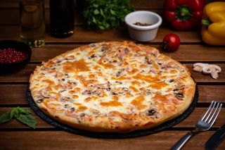 Pizza Romana  Ø 32cm