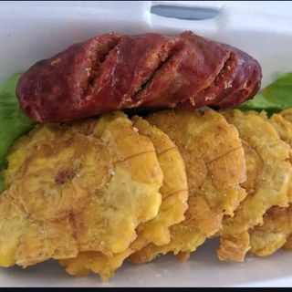 Chorizo Con Patacones