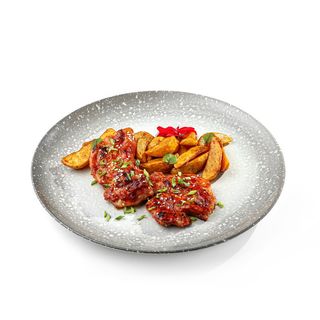 Pui BBQ cu cartofi asiatici