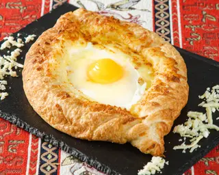 Chaczapuri Adżarskie Jajko i Ser