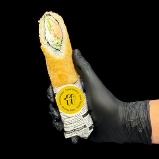 1 Street Roll tempura de salmón