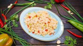 Жареный рис с яйцом (250г)