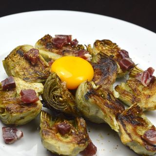 Alcachofas Con Tierra De Jamón