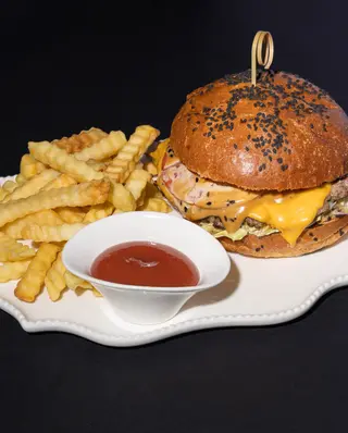CHEESE BURGER 