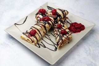 Palačinka sa Eurokremom Takovo, Plazmom i malinom