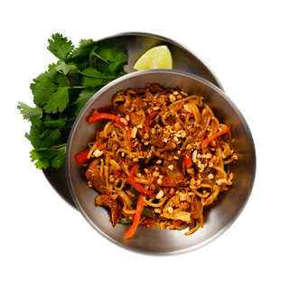 Пшенична локшина з соусом манго-чилі (на вибір) (300г)