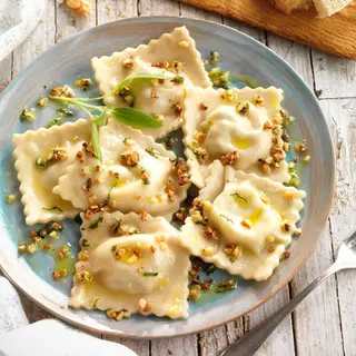 Raviolis Con Queso De Cabra Y Dátiles