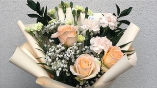 Bukiet Kremowy - bukiet z kwiatów mieszanych w kremowej kolorystyce