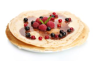 Палачинка със сладко и плодове (220гр)