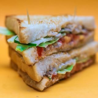 Sándwich Vegetal con atún