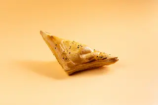 Слойка з м'ясом (100г)