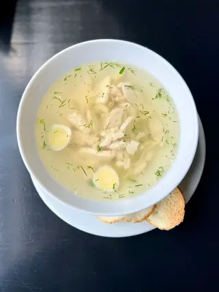 Бульйон з локшиною та запеченою куркою (300/50г)