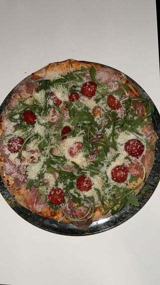 Pizza Prosciutto Crudo cu Rucola si Grana Padano