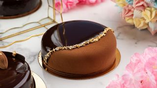 კარამელის და პეკანის ტორტი