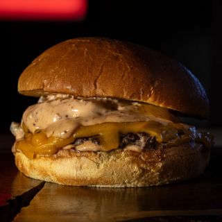 Shark Doble Cheese Burguer