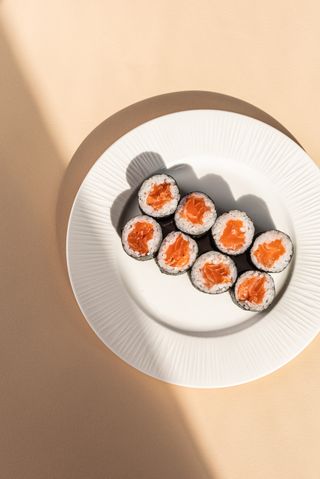 Макі з лососем