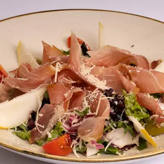 Salata sa pršutom