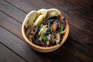 Midii în Sos Cremos