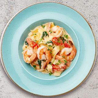 Феттуччине с креветками/ Fetuccine cu creveti