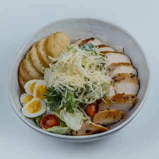 Цезарь с курицей (300г)
