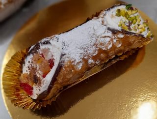 Cannolo alla Ricotta grande