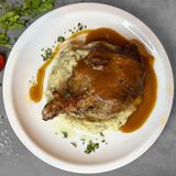 Pulpa de Rata  cu Piure de Cartofi  cu Trufe si Sos demiglace