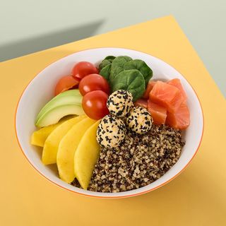 Селмон-боул з кіноа