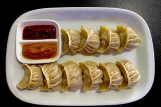 Momo Himalaio de Sopa de Vegetais