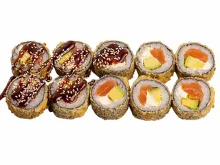 Roll  tempura z łososiem (10 szt) (320g)