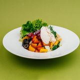 Салат "Греческий  сыром Шевр"