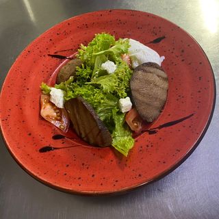 Теплий з яловичиною