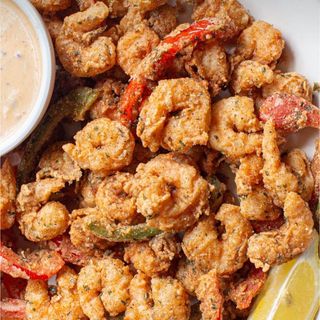 FRITTO MISTO & GARLIC SAUCE (PT 2 PERS) 