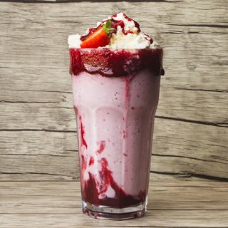 Milkshake Red Lips (Large)