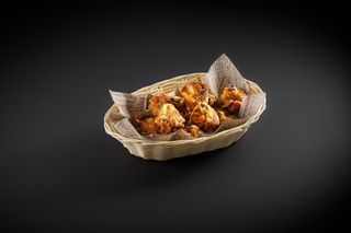 Aripioare de pui crocante cu sos de usturoi 8 buc