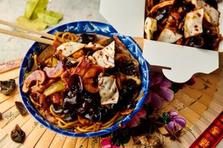 Noodles + Pui cu legume