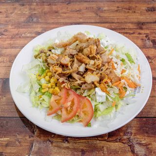 34. Ensalada turca con carne