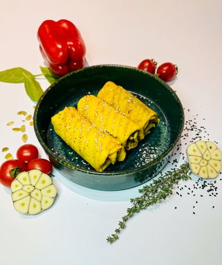 Млинці гарбузові з яловичиною та грибами