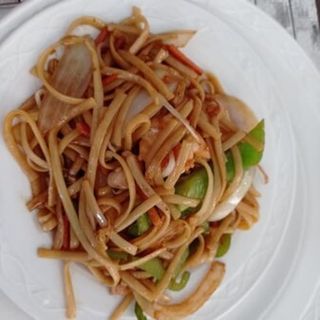 Tallarines Fritos Tres Delicias