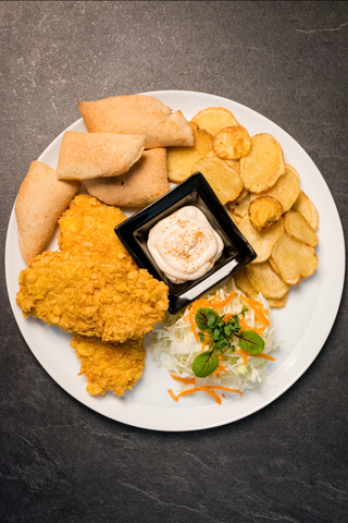 Snitel in fulgi de porumb +cartofi