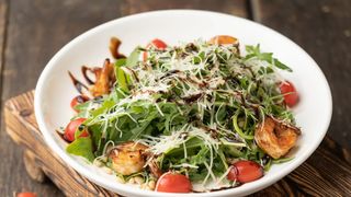 Салат "Руккола с креветками"