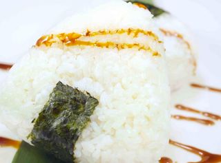 Onigiri con verdure