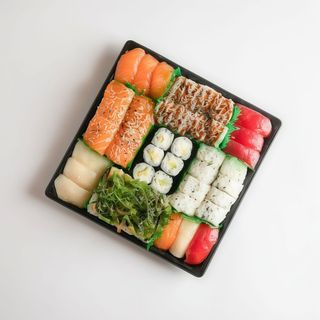 Menú 11 (50 piezas)