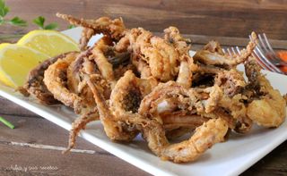 Rejos de calamar frito (200-300 g.)
