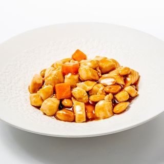 220.Pollo con mandorle