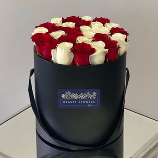 წითელი და თეთრი ვარდი