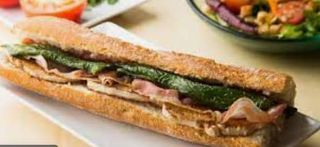 Bocadillo de solomillo con pimienta