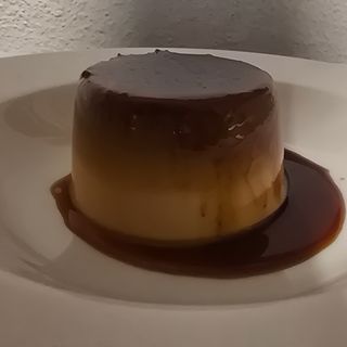 Flan de queso caramelizado