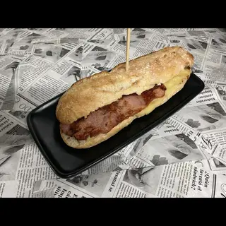 Bocadillo De Bacon queso