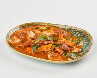 Manzo saltato con salsa shacha